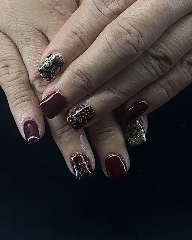 Manucure russe professionnelle finition brillante - salon Lachine