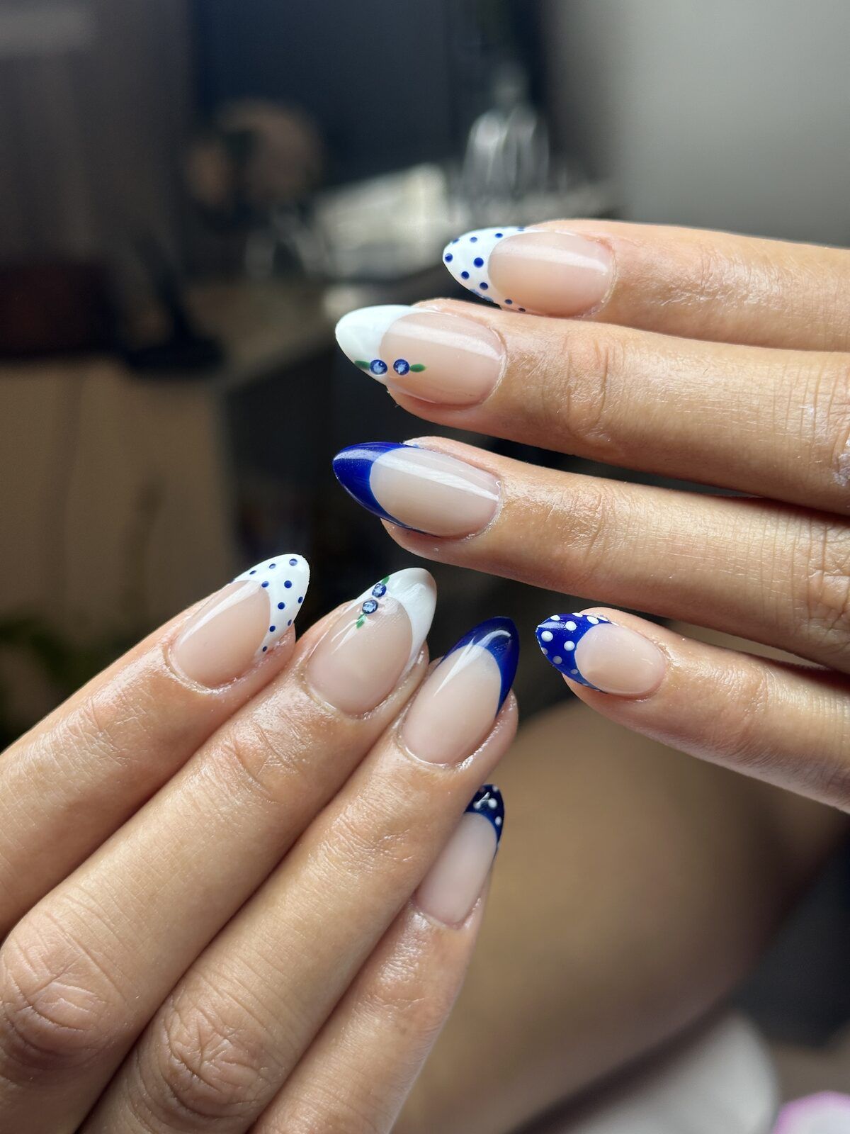 Gel X vs Acrylic Nails: Which Is Better for Your Lifestyle?