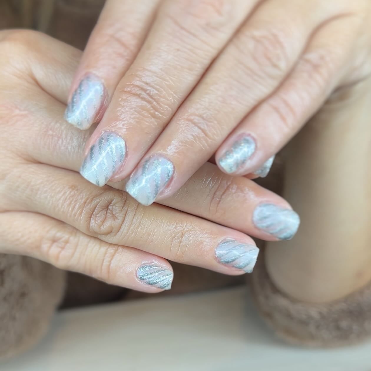 Manucure gel French élégante - Wolf SGX Lachine QC